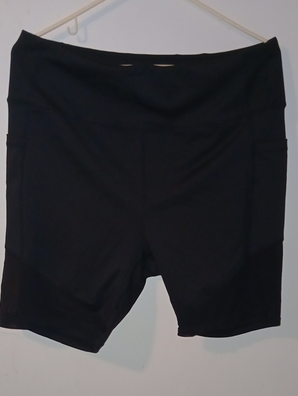 Black High-Waist Bike Shorts with Side Pockets